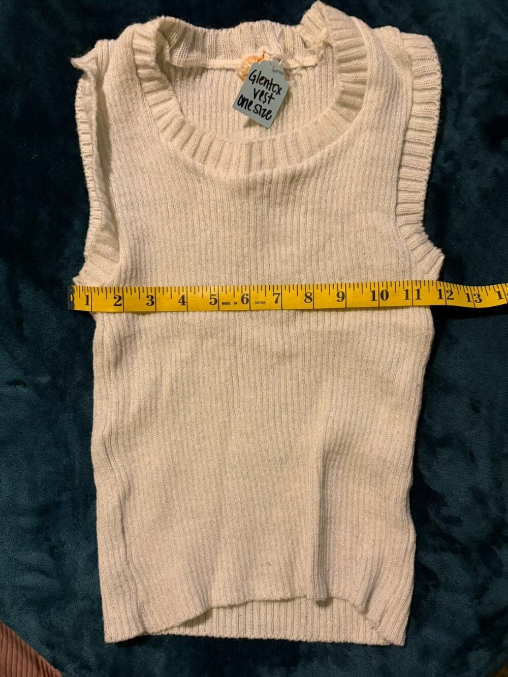 Glentex Off White Ribbed Sweater Vest *Vintage Brand*
